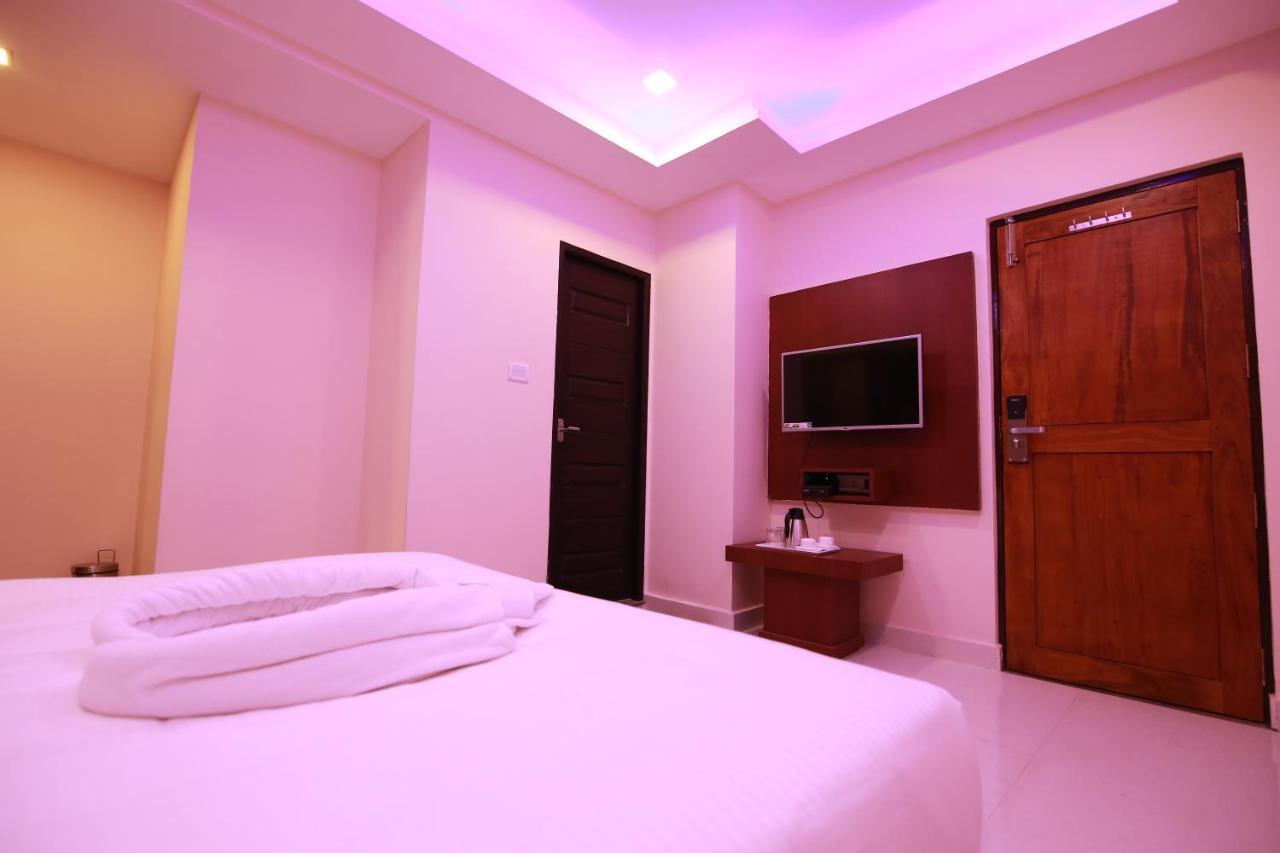 Hotel Apple Suites Bangalore Eksteriør billede