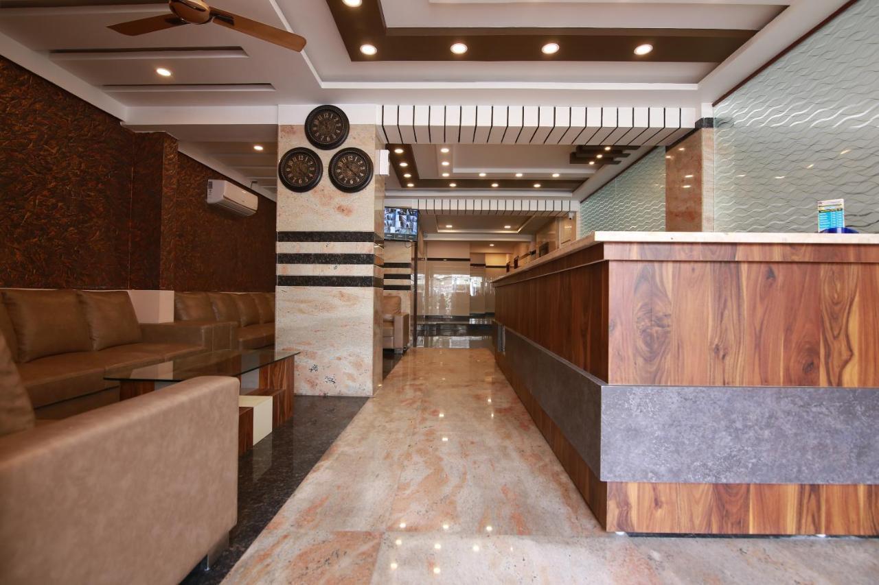 Hotel Apple Suites Bangalore Eksteriør billede